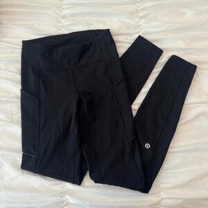 Lululemon Women's Black Leggings Size 2
